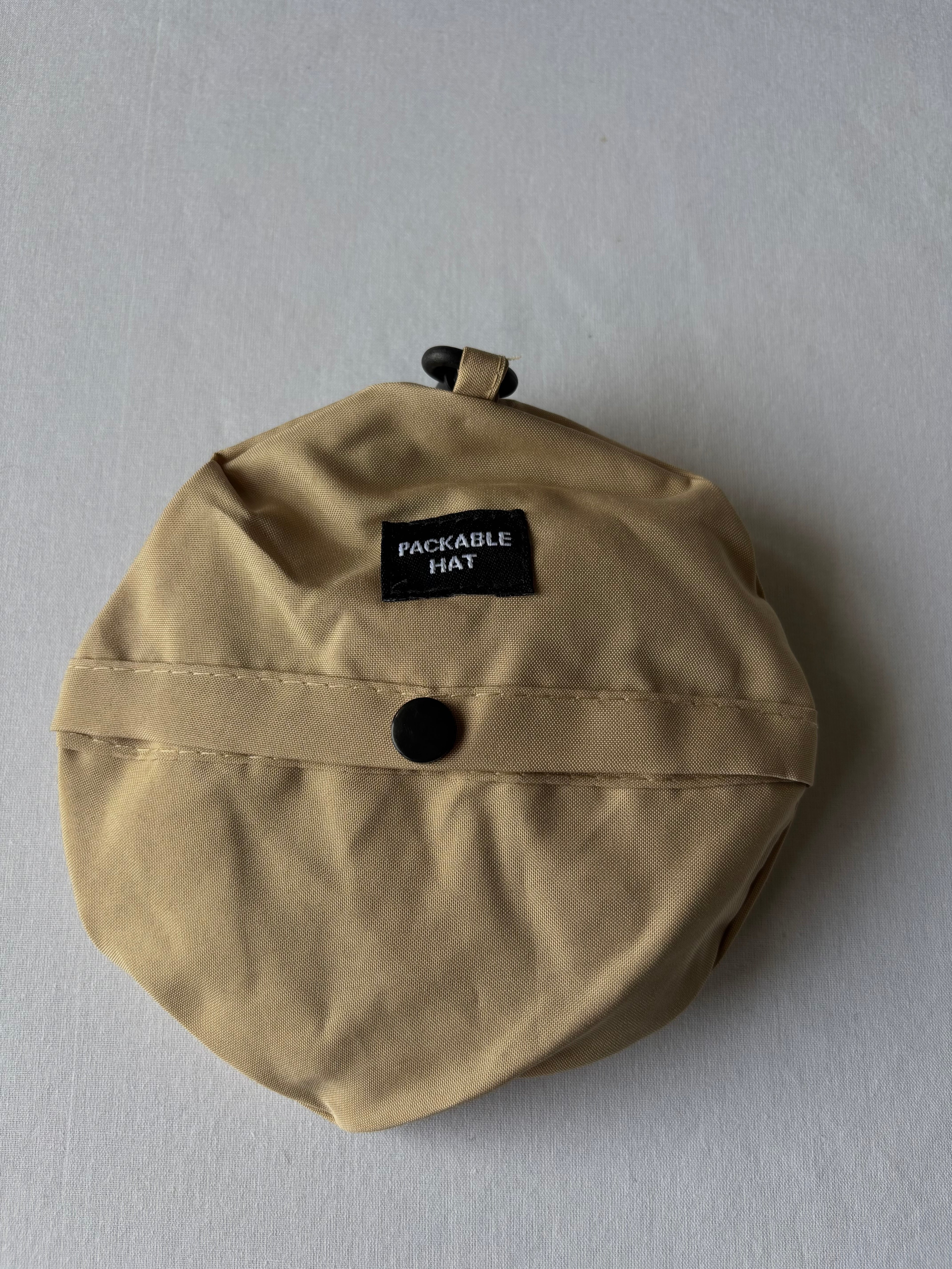 JRNEE† Bucket Hat (Beige)