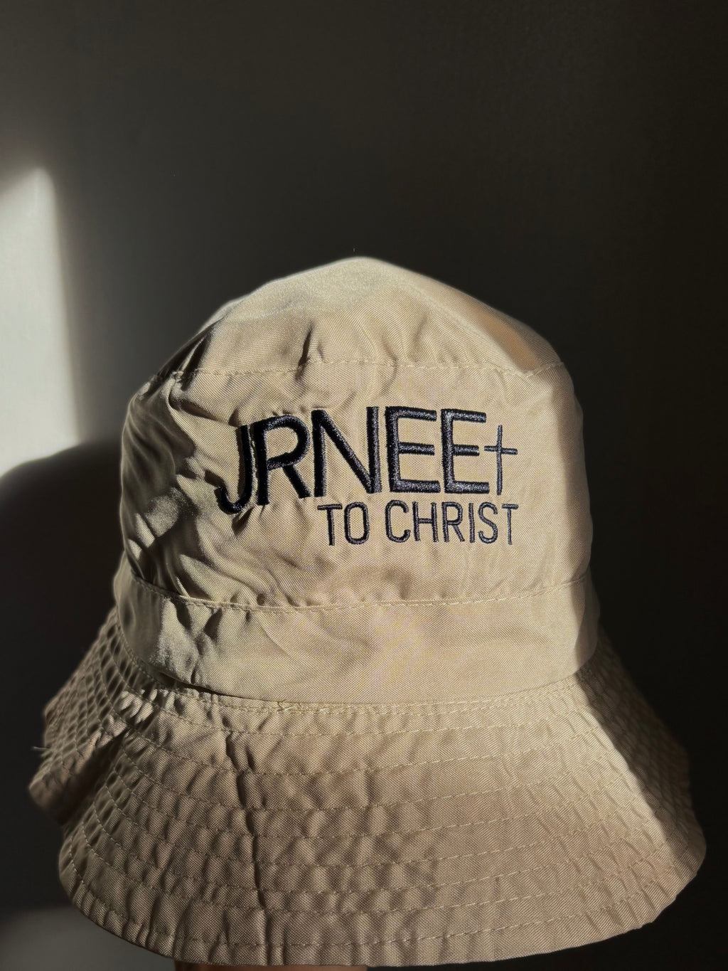 JRNEE† Bucket Hat (Beige)
